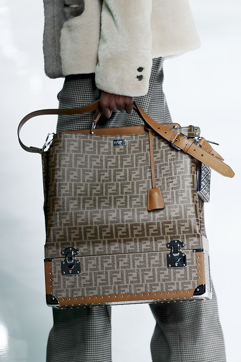 fendi fur laboratorio
