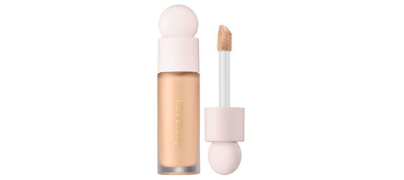 RARE BEAUTY-ojos-grandes-abrir-mirada-trucos-maquillaje-iluminador-delineador-máscara-corrector.jpg