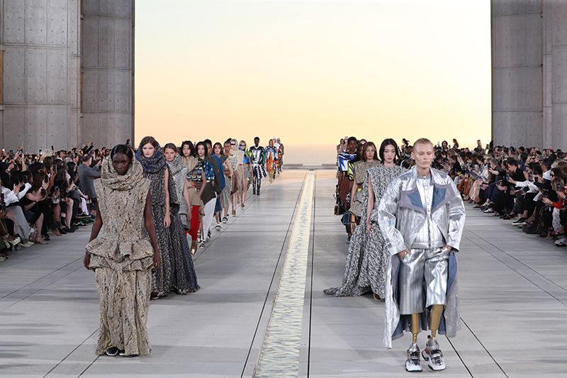 LOUIS VUITTON CRUISE 2023