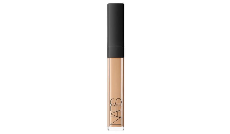 NARS-glasses concealer-corrector-ojos-ojeras-contorno de ojos-tecnica-maquillaje.jpg