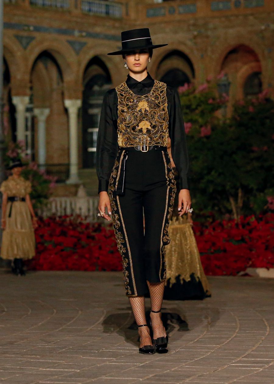 dior cruise 2023 sevilla