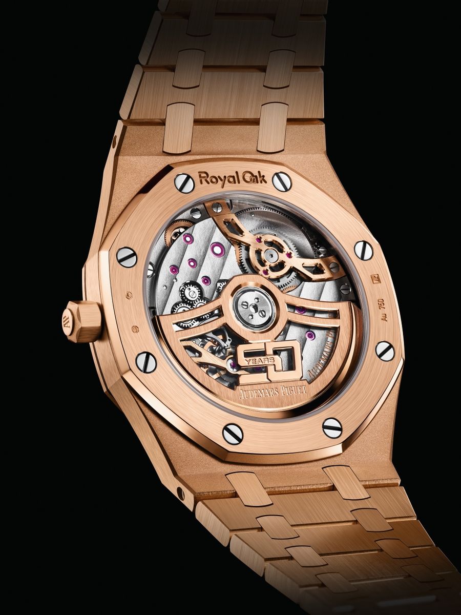 royal-oak-celebra-sus-50-anos-con-el-lanzamiento-de-royal-oak-jumbo-extraplano.jpeg