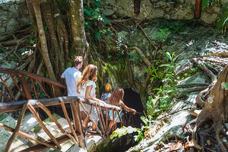 CENOTE-ROSEWOOD-MAYAKOBA-HOTEL-VIAJE-VERANO-SUMMER IMMERSE-PLAYA-MAR-SUSHI-COMIDA.jpg