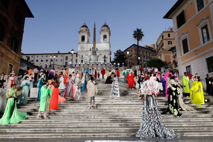 dior demanda valentino roma