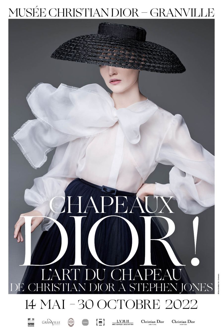 exposicion sombreros dior