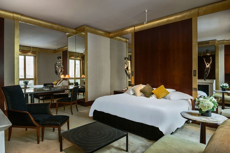 Park-Hyatt-Paris-Vendome-Junior-Suite.jpg