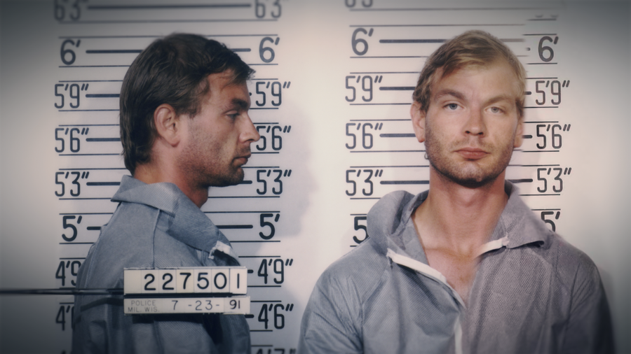 Conversations_with_a_Killer_The_Jeffrey_Dahmer_Tapes_S1_E1_00_08_39_20.png