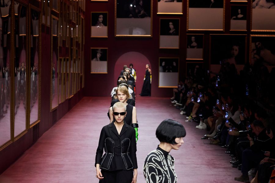 DIOR AW22