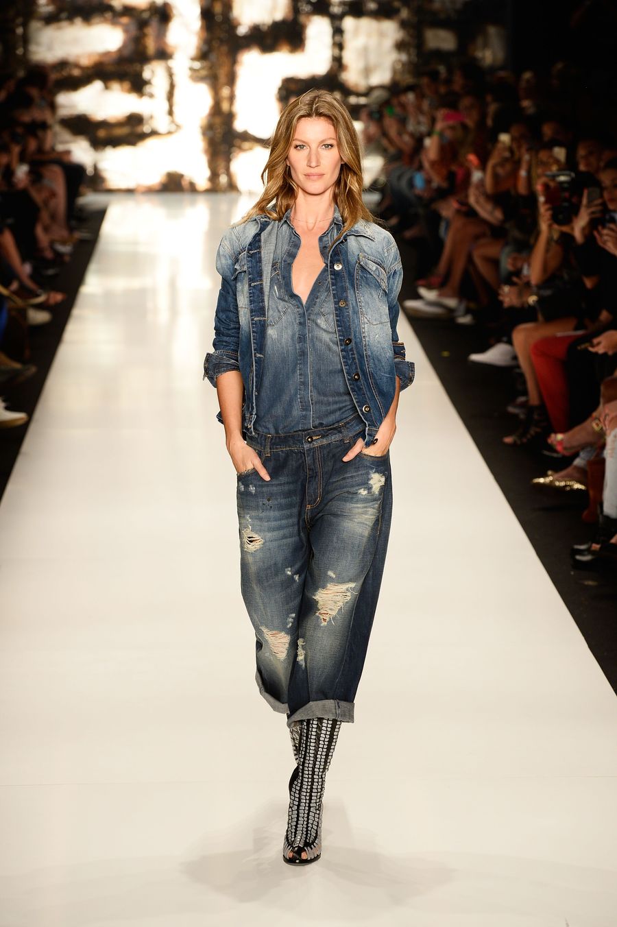 Colcci - Runway - SPFW Winter 2015