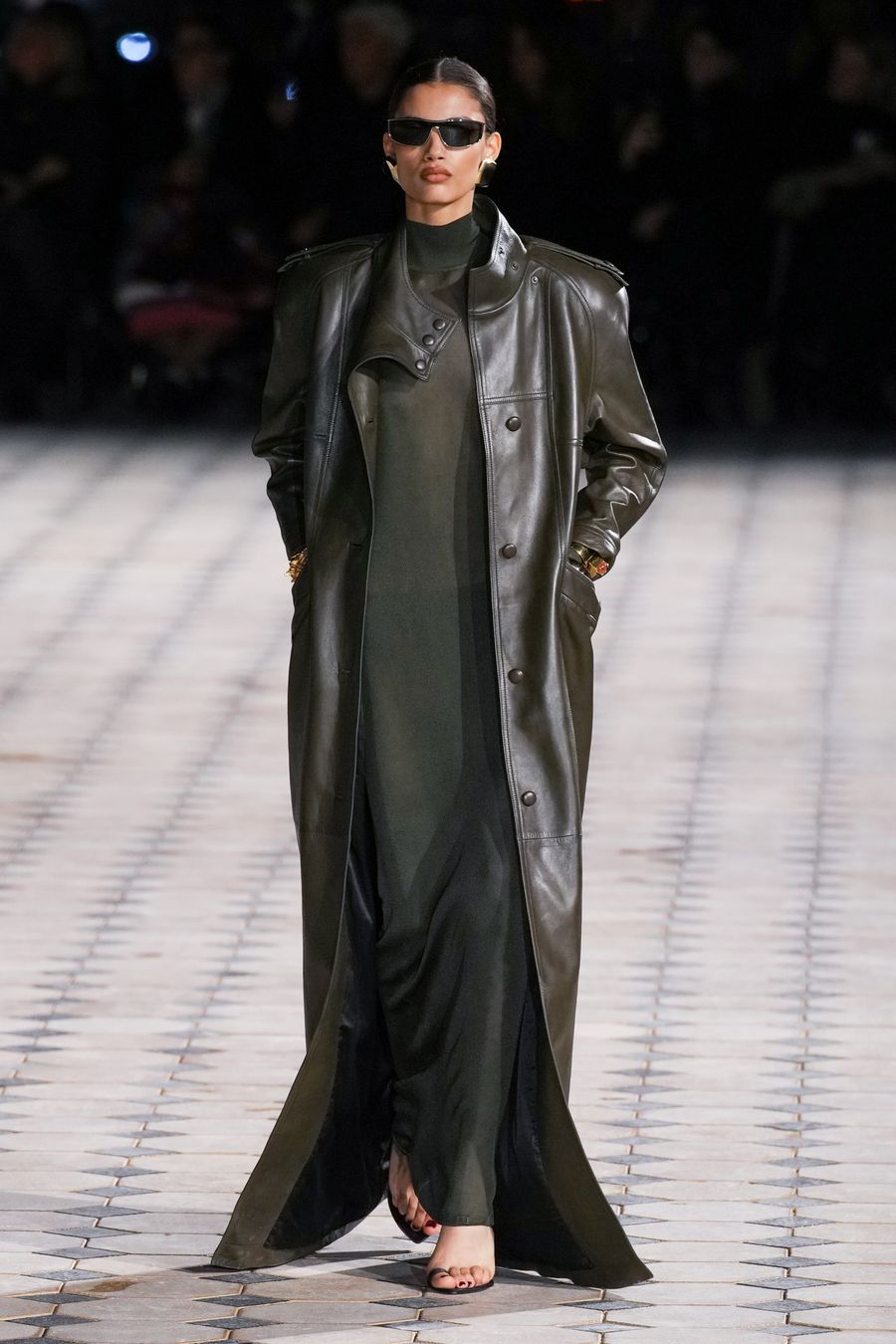 Saint Laurent S23 001.jpg
