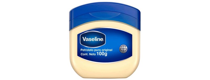 VASELINE-UÑAS-NAIL SLUGGING-ACEITE-VASELINE-OCLUSIVO-CUTICULAS.jpg