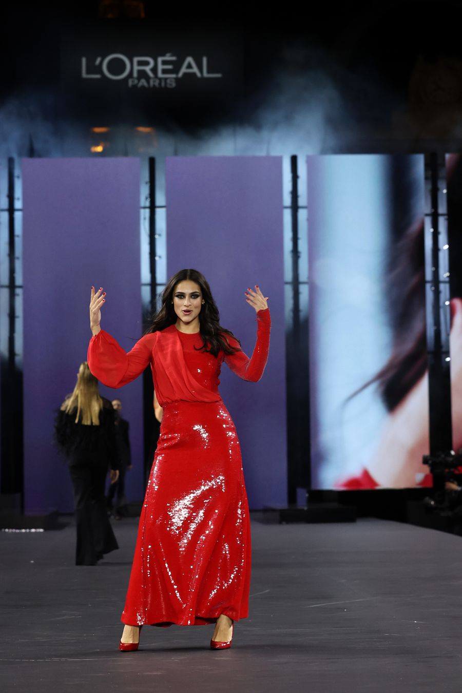 "Le Defile Walk Your Worth" By L'Oreal Paris : Runway - Paris Fashion Week - Womenswear Spring/Summer 2023