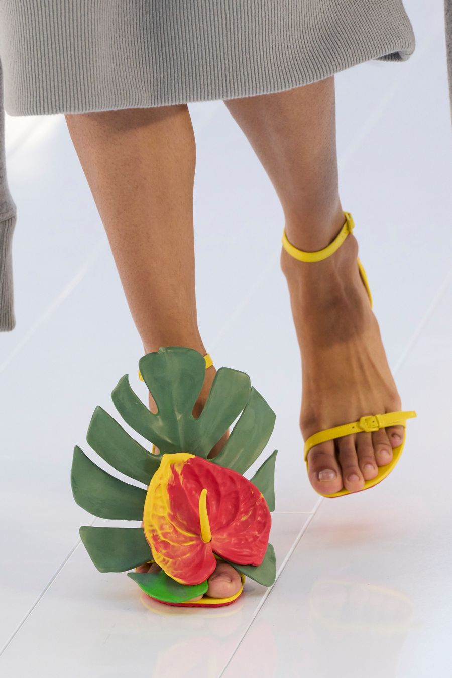 Loewe clp S23 100.jpg