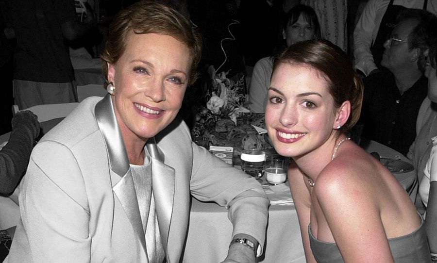 Julie-Andrews-Anne-Hathaway-Princess-Diaries