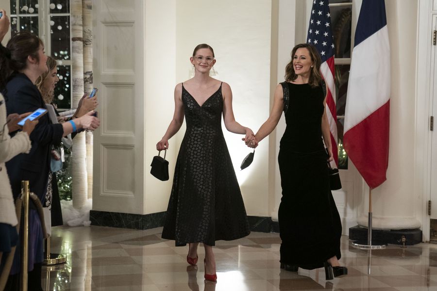 Violet Garner usó un diseño de Carolina Herrera.