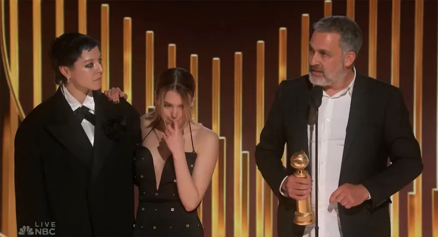 Milly-Alcock-borracha-golden-globes.jpg