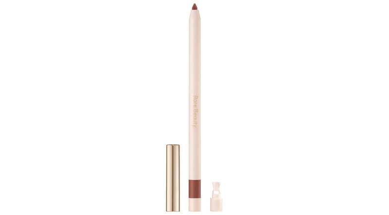 RARE BEAUTY-lipstick-tono-piel-labios-lip liner-delineador-maquillaje-truco-joven-hidratado.jpg