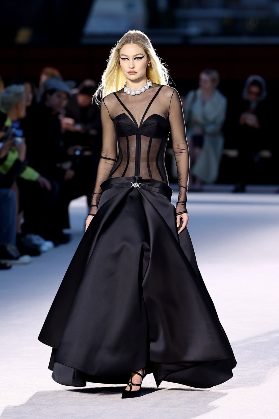 Versace FW23 Show - Runway Show