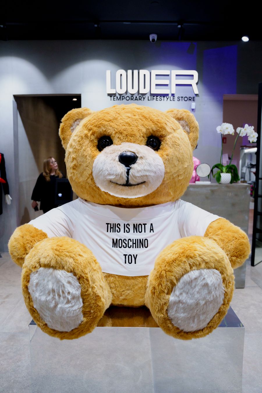 Moschino x Louder06.jpg