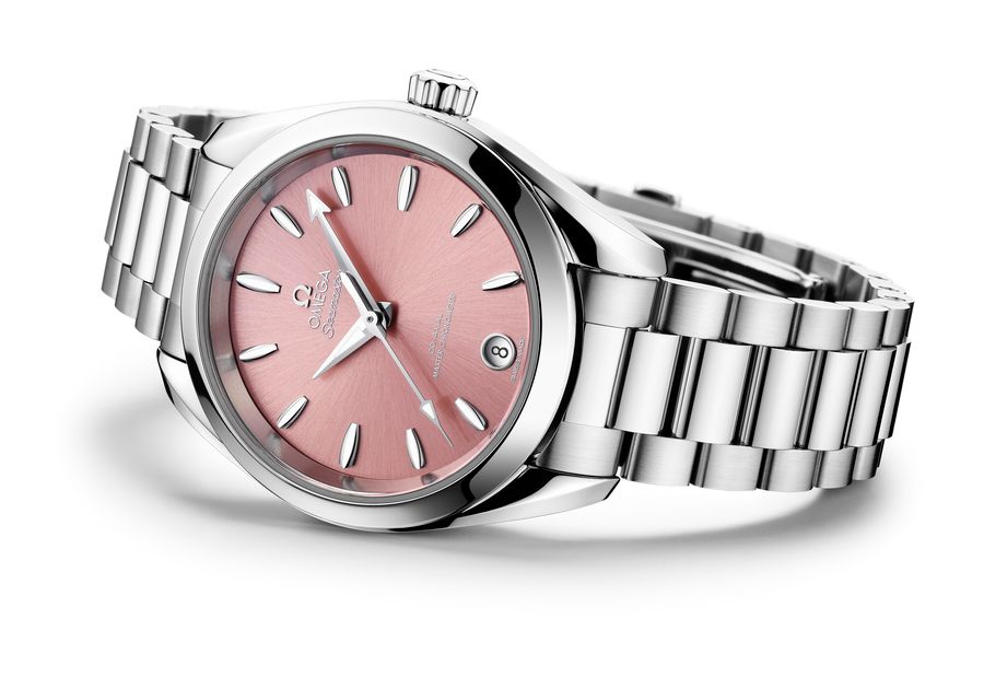 OMEGA_220.10.34.20.10.003_C.jpg