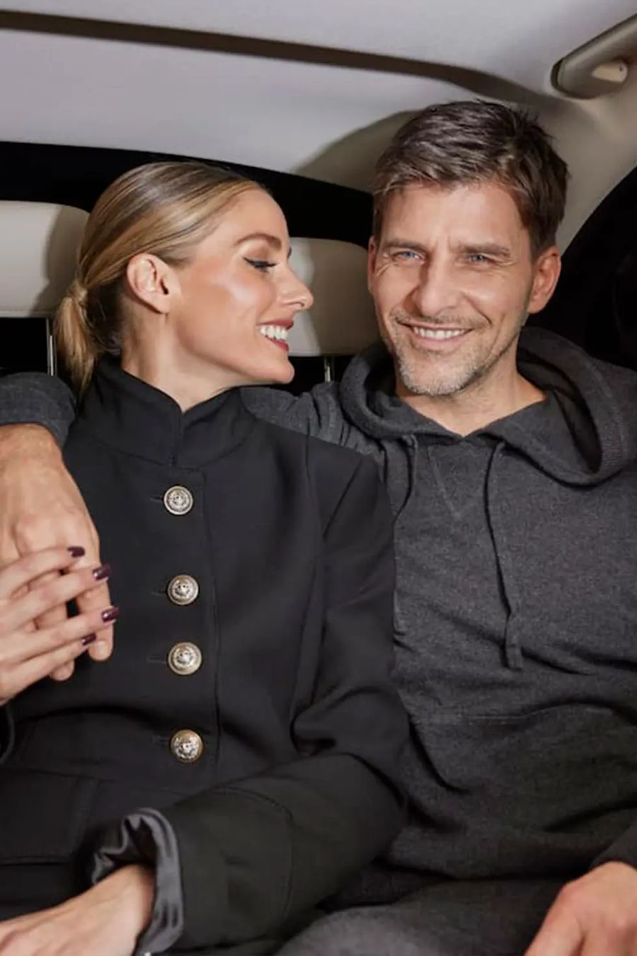 olivia palermo and johannes huebl in the back of a limo