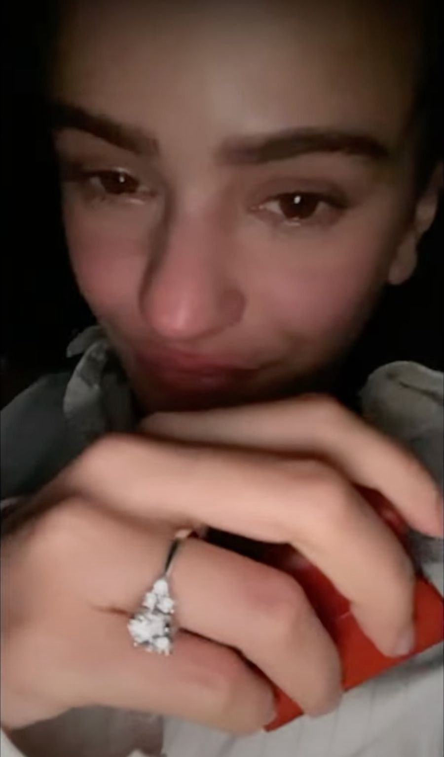 rosalia-anillo-compromiso.jpeg