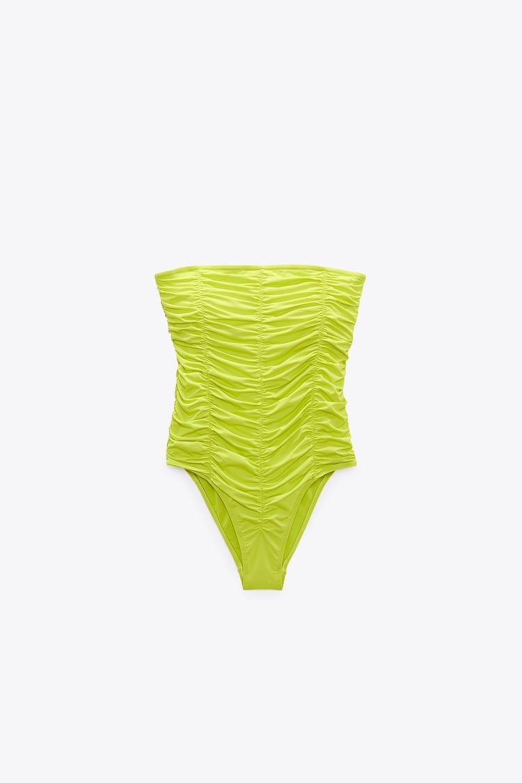 traje-drapeado-zara.jpeg