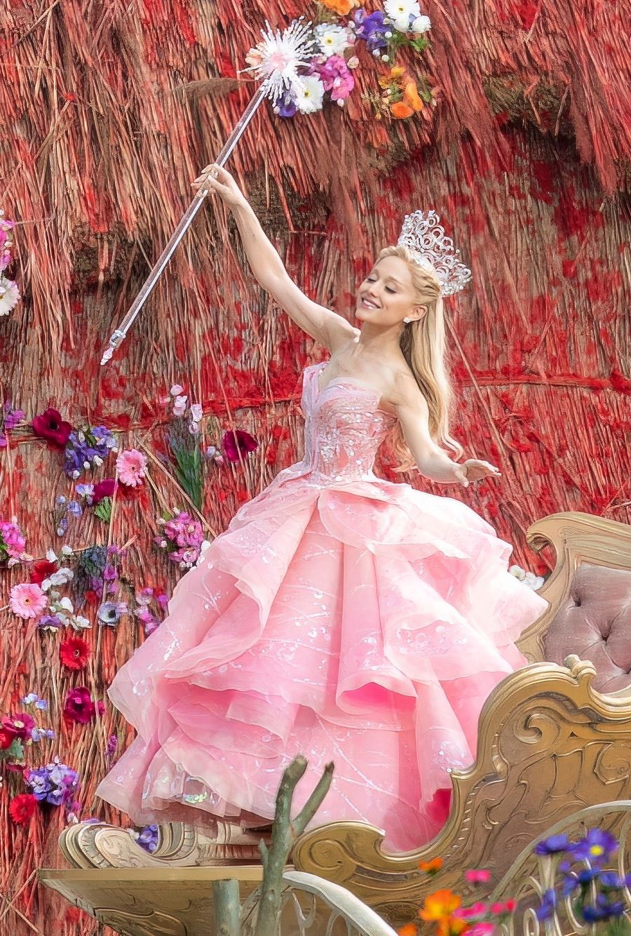 Ariana Grande en el set de Wicked.