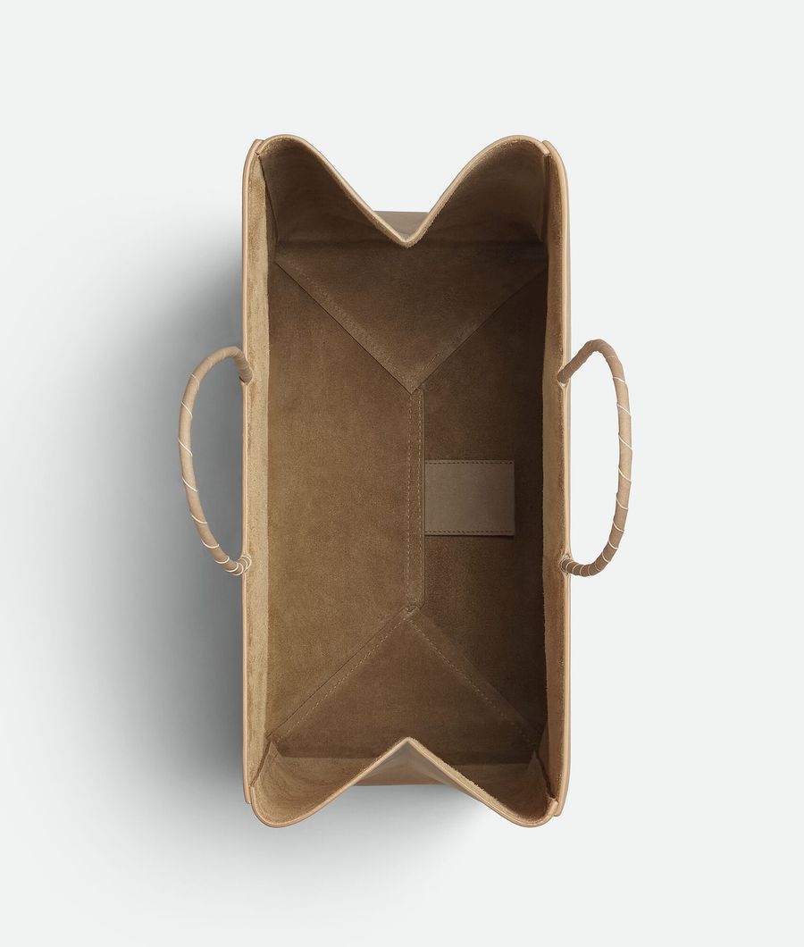 bottega veneta bolsa papel