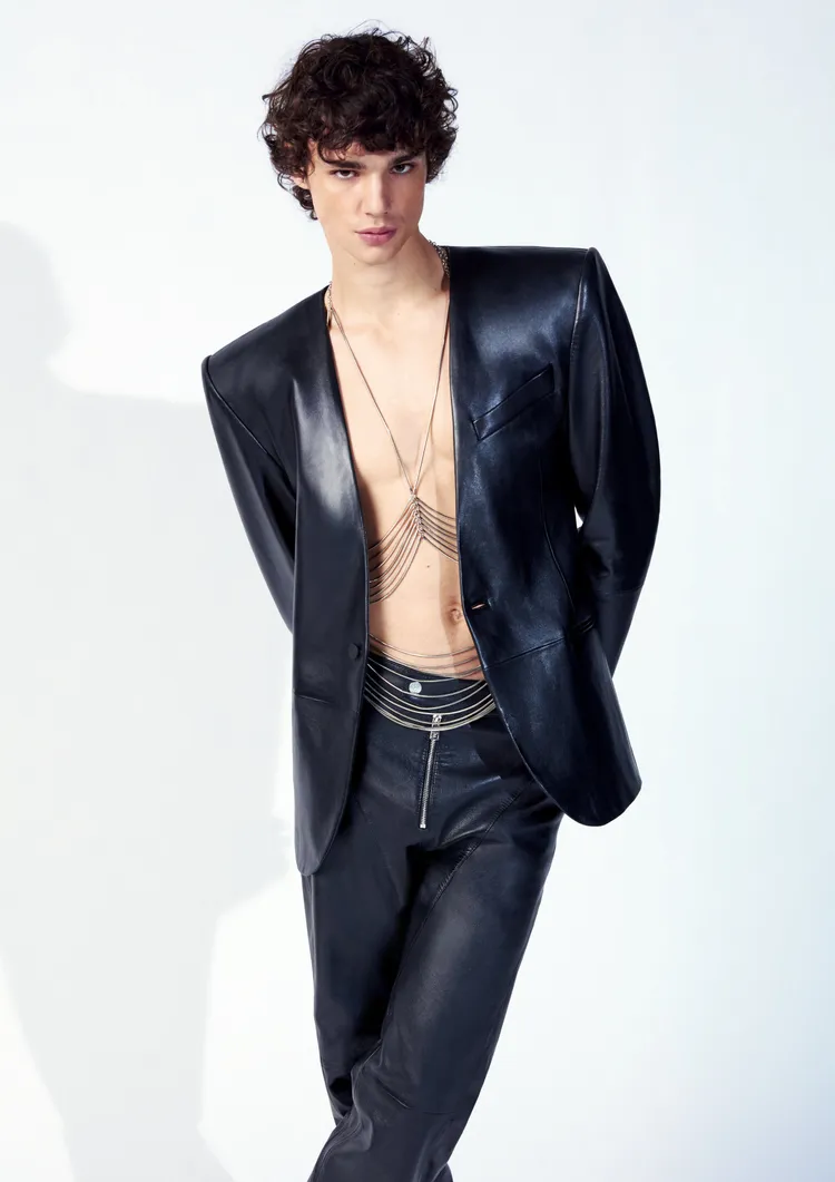 Todos los looks de Mugler x H&M