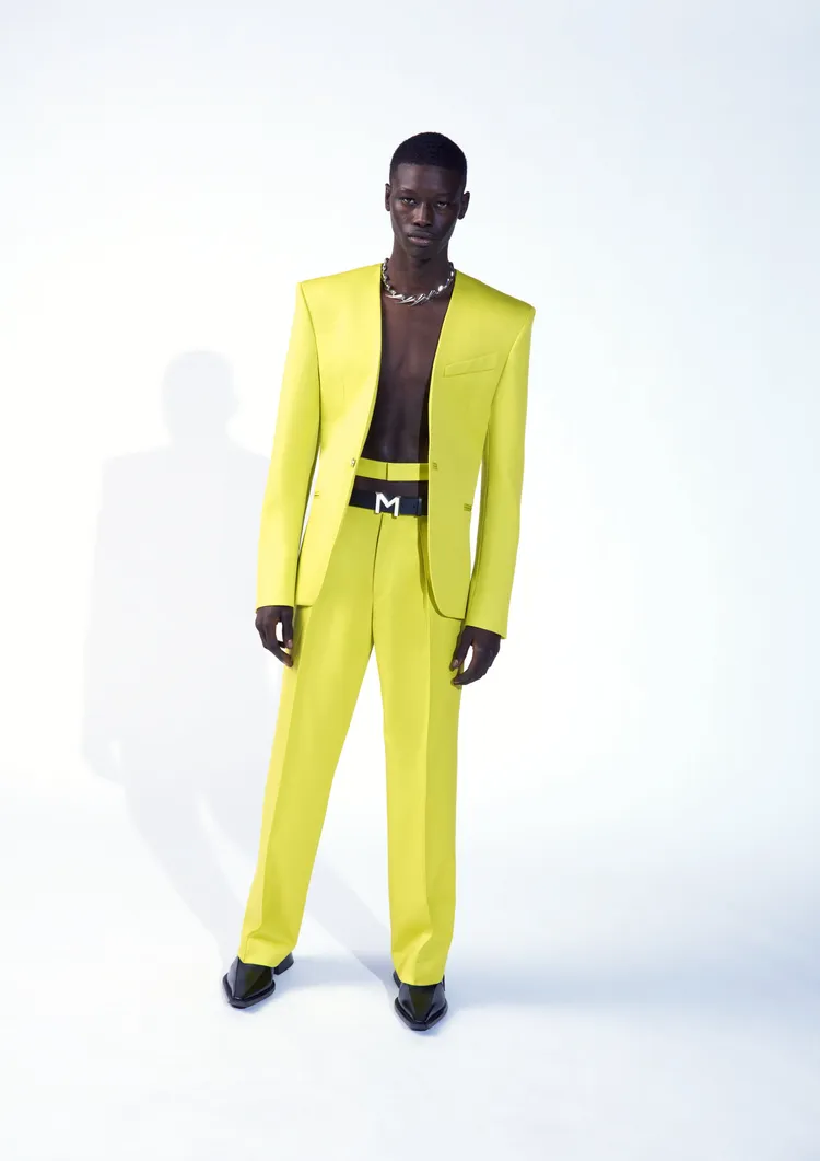 Todos los looks de Mugler x H&M