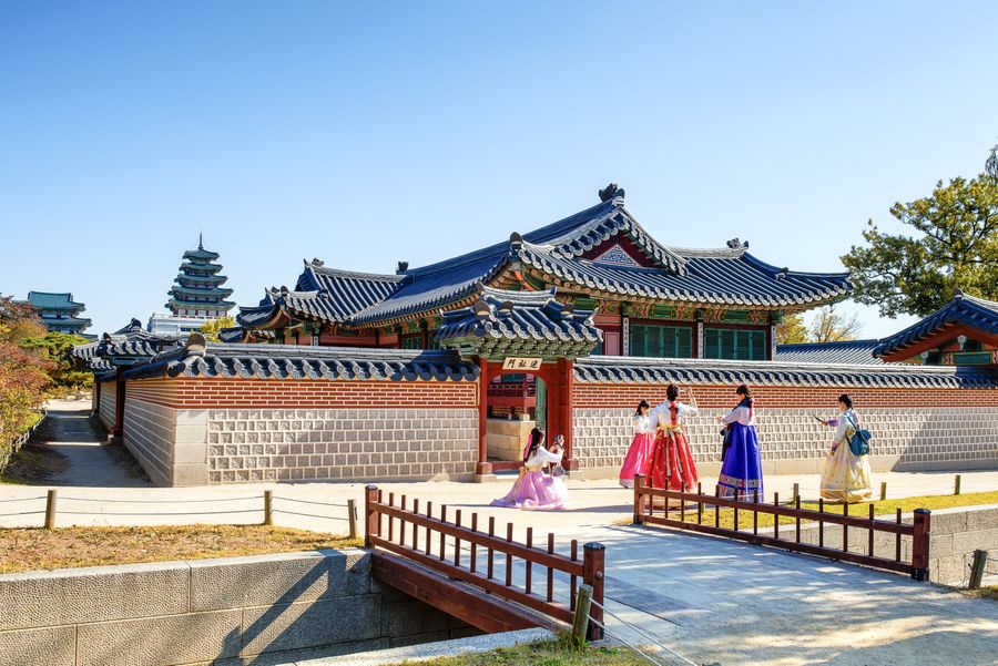 gucci seul Gyeongbokgung 