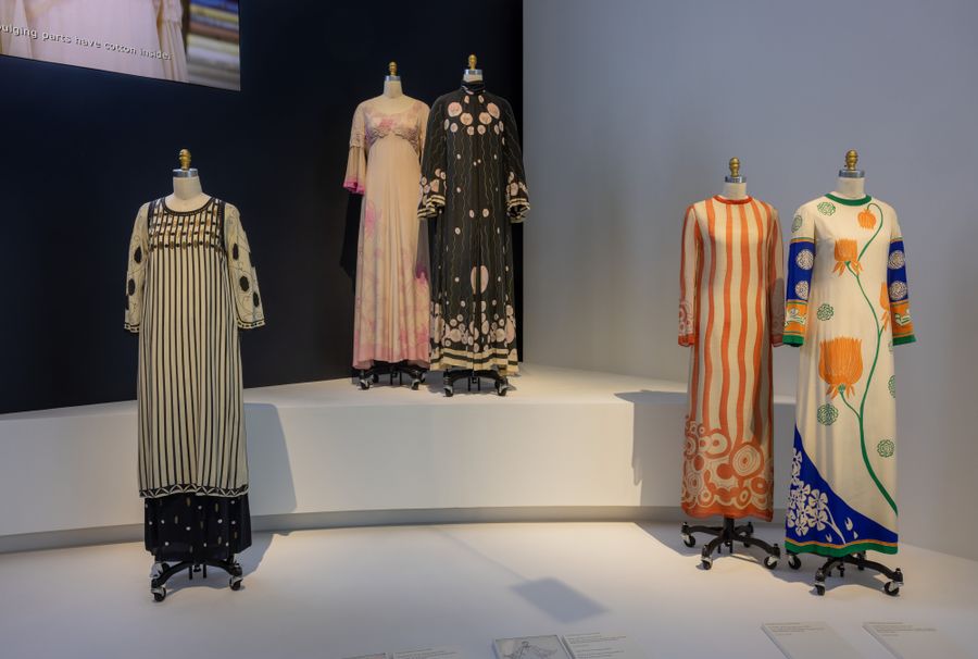 Foto: The Costume Institute; Karl Lagerfeld: A Line of Beauty (2023)