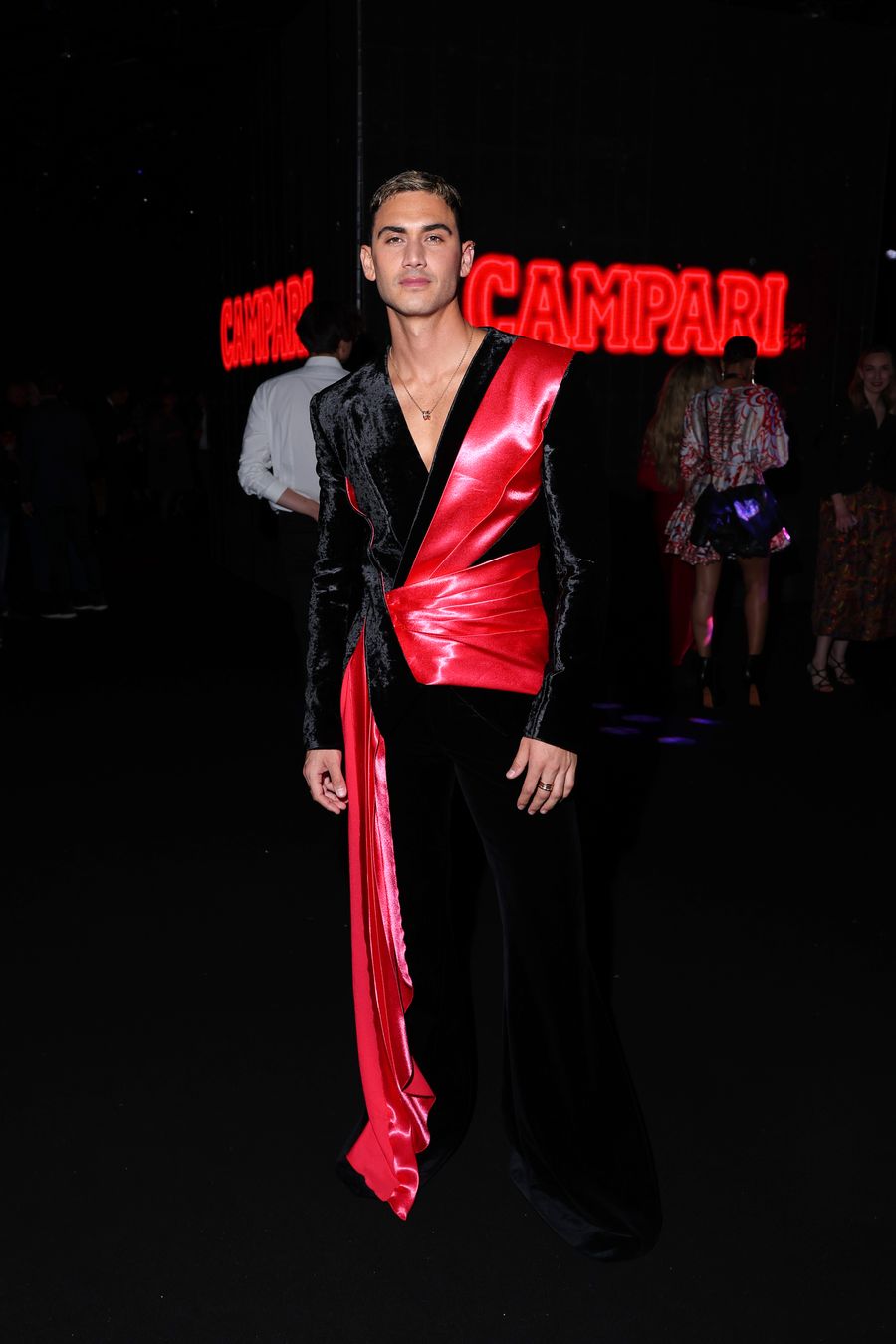 Alejandro Speitzer en la fiesta de Campari en Cannes.