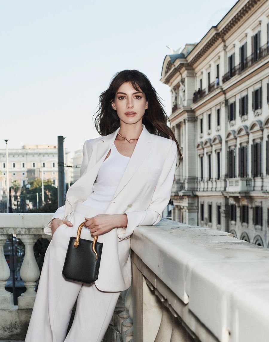 ANNE HATHAWAY - BULGARI KALEIDOSCOPIA.jpg