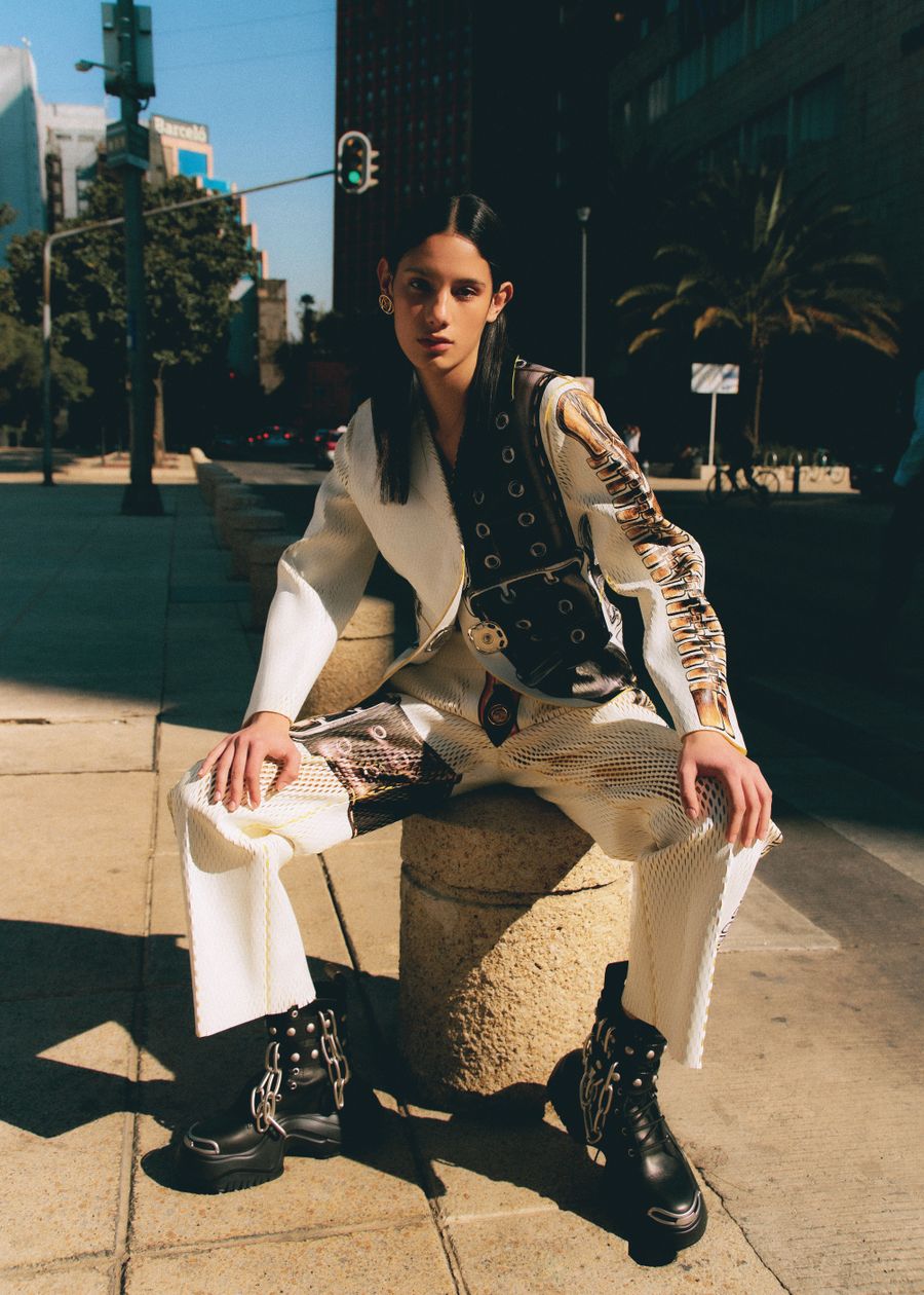 ELLE-253.MODAQR1.jpg