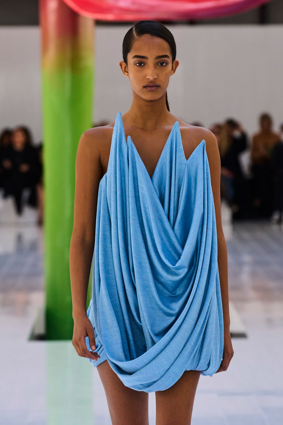 Loewe S23 014a.jpg