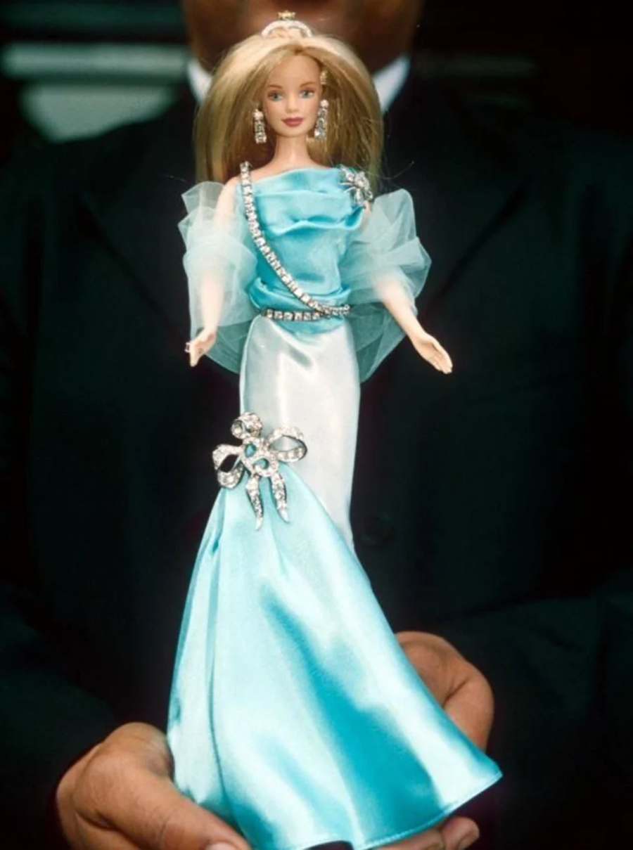 barbie-blue-ivy.jpg