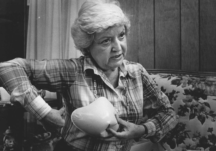 AUG 30 1978, AUG 31 1978; A Believable Breast Prosthesis is Something More Than A "Pad or Form".; Ru