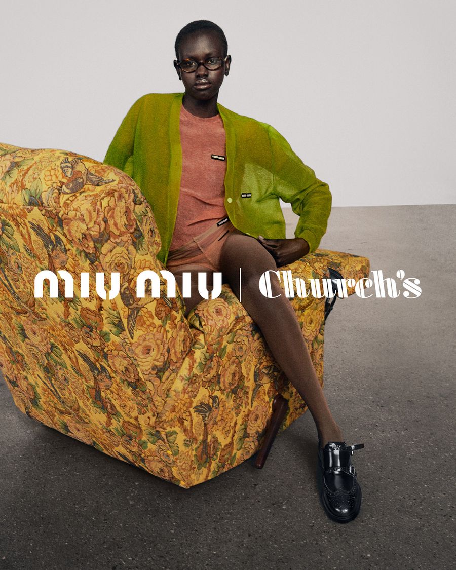 Miu Miu le da la bienvenida a los zapatos formales.