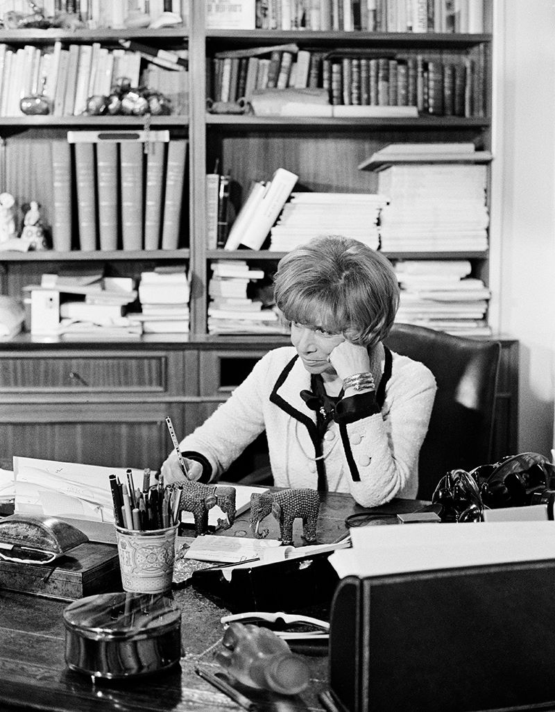 French journalist Helene Gordon-Lazareff