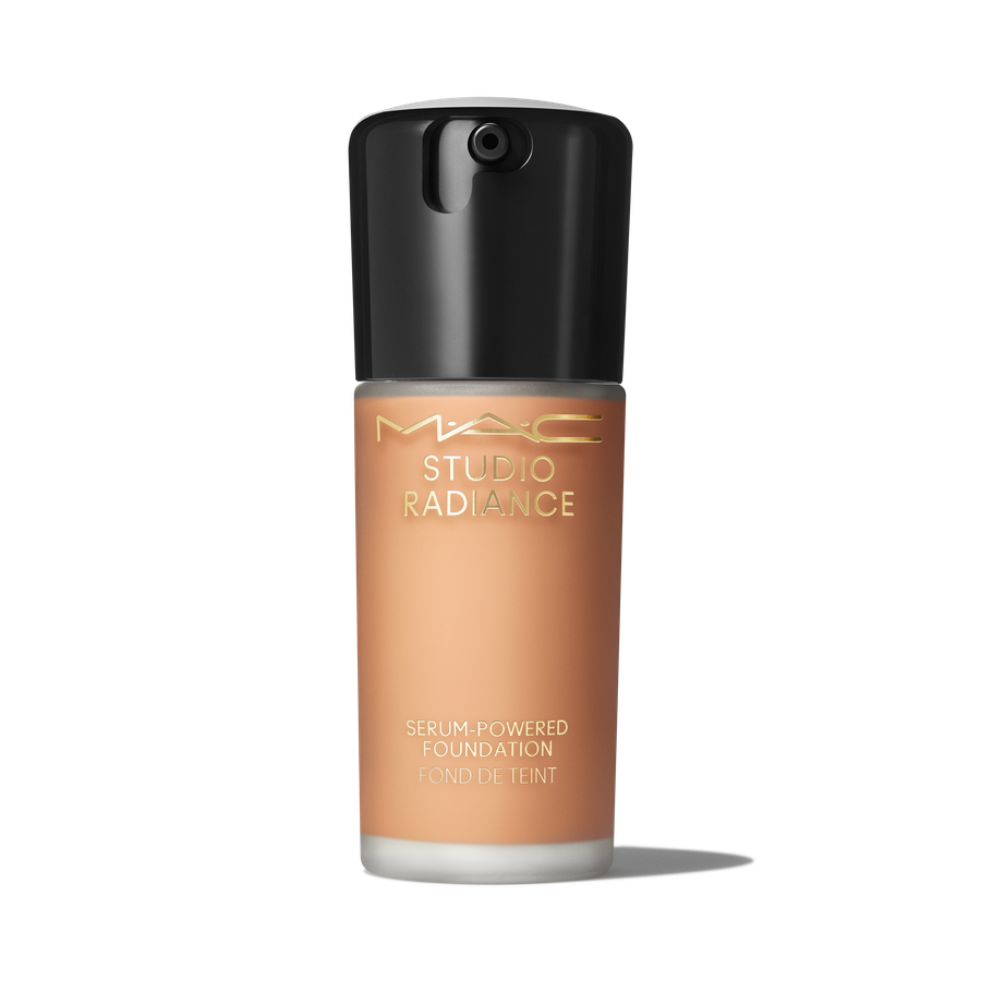 Studio Radiance Serum-Powdered Foundation
