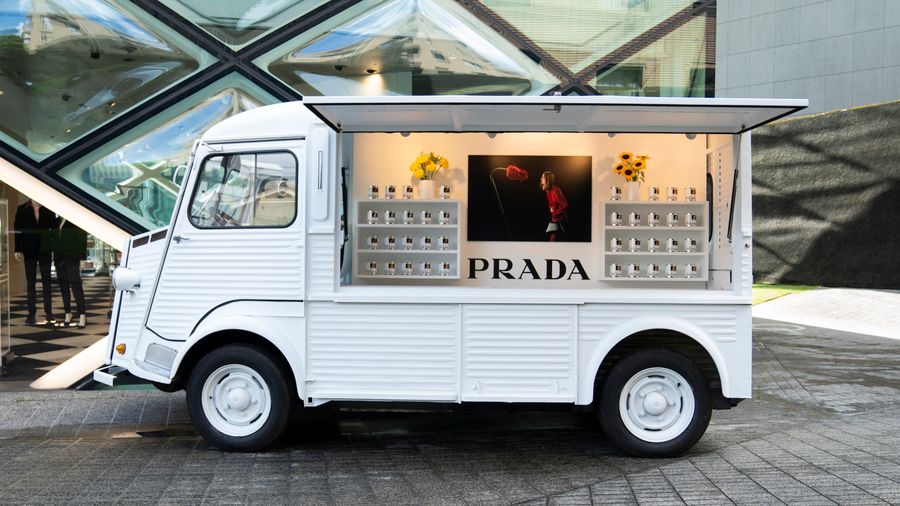 prada flores