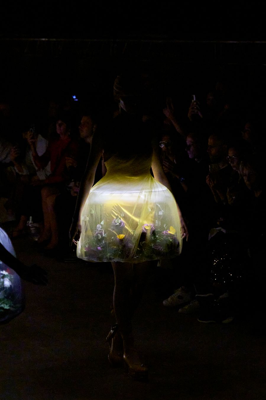 Los vestidos terrarios de Undercover fueron la sensación de Fashion Week.