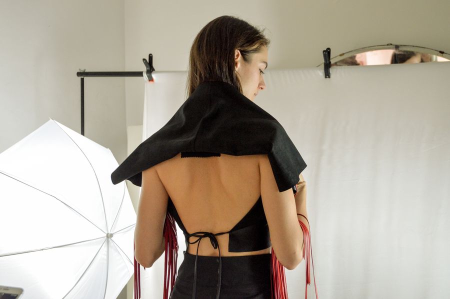 Visitamos el espacio creativo de la Cynthia Buttenklepper a unos días de la presentación de
su nueva colección en el marco de MBFWMX.