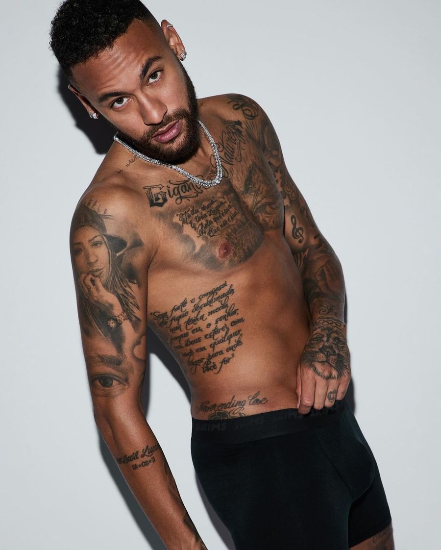 skims-neymar-2.jpg