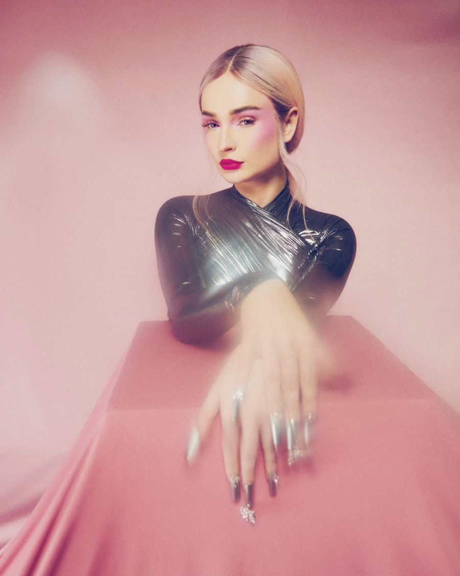 ELLE-262-KIMPETRAS004.jpg