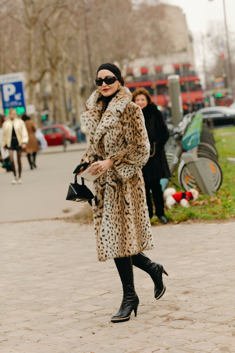 Paris HC str S23 0708.jpg