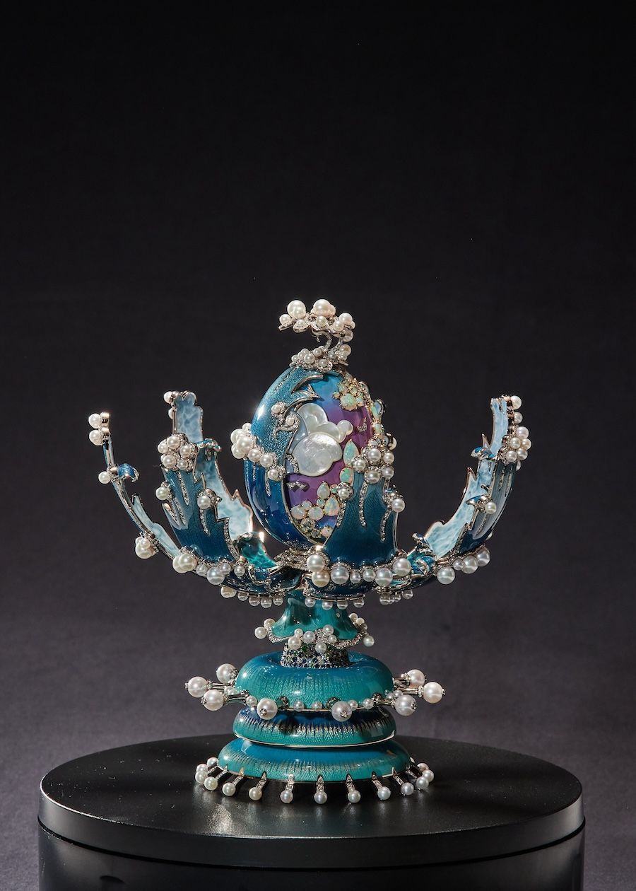 Huevo Fabergé dentro de Seven Seas Grandeur