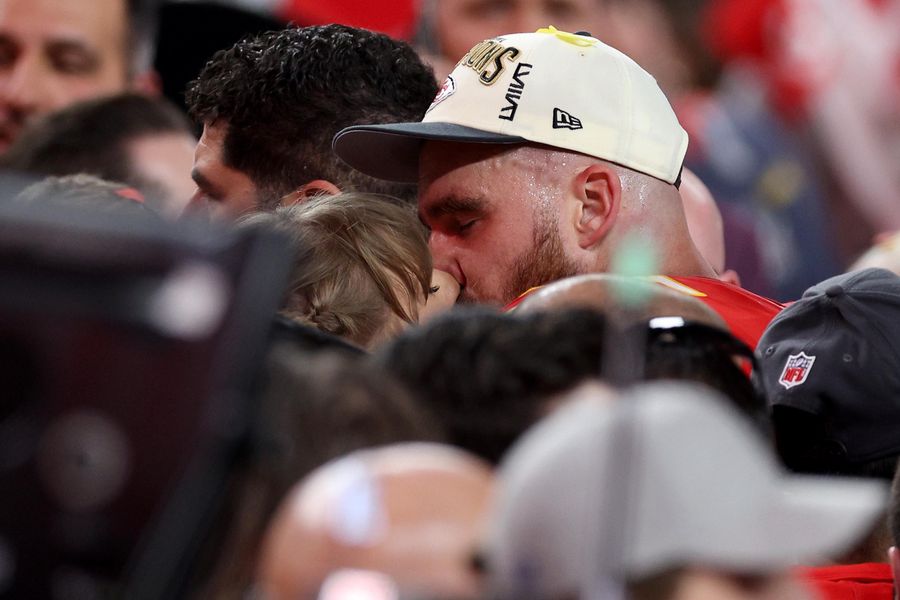 Travis Kelce y Taylor Swift en el Super Bowl